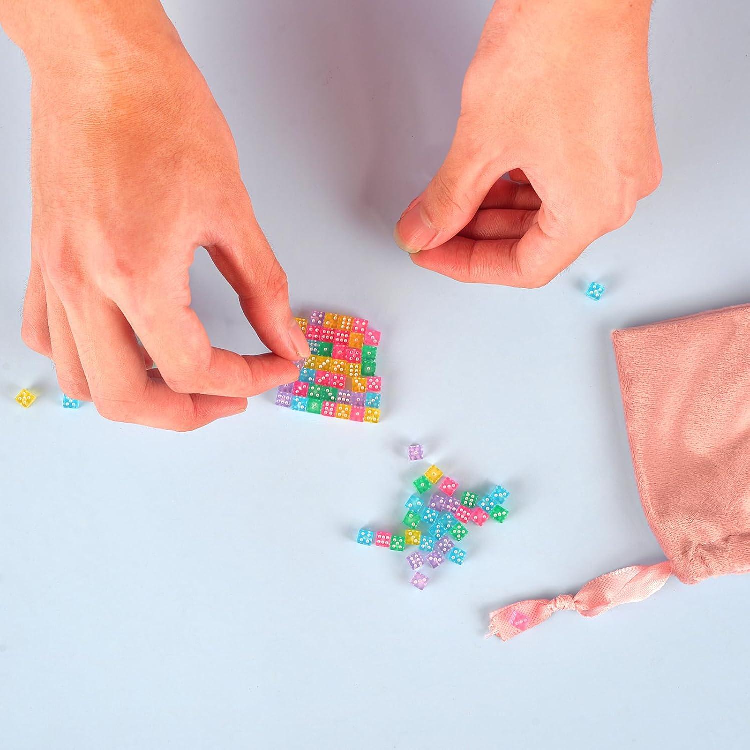 Paquete de 100 Dados Mini 5mm DLUGOPIS con Bolsa Terciopelo