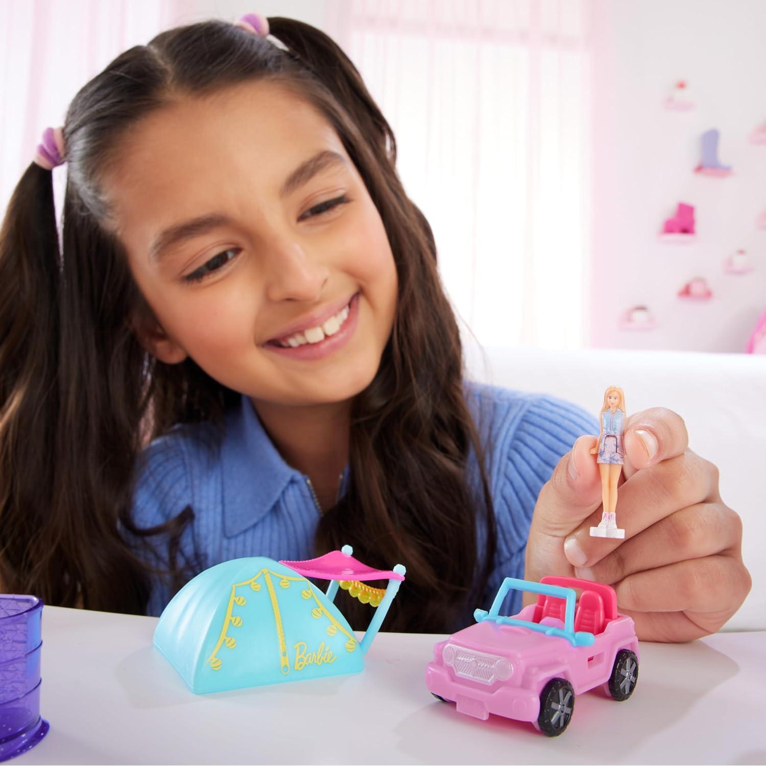 Barbie Mini SUV Jeep Mattel con Muñeca 3,81 cm y Accesorios