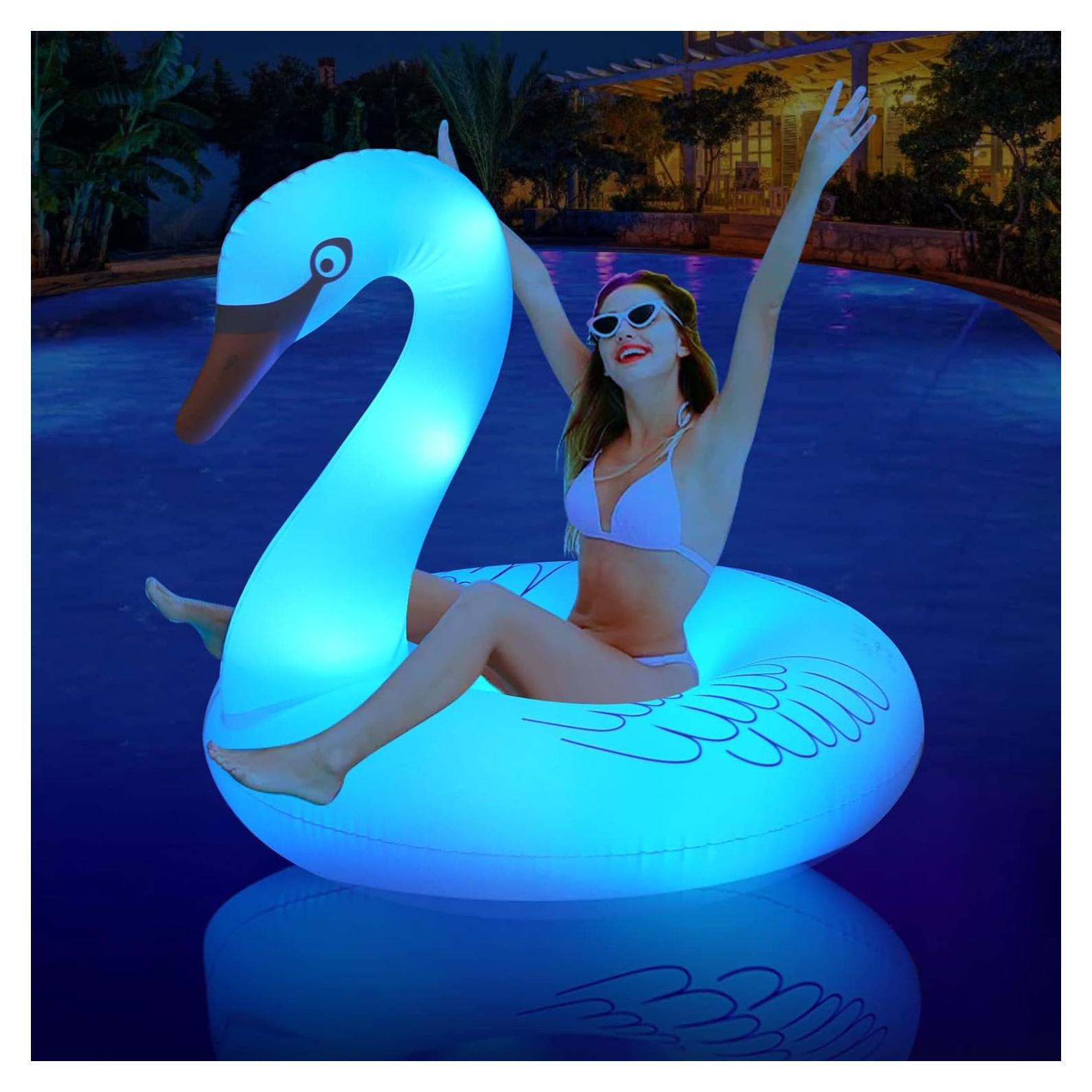 Flotador de piscina inflable FlyfreeU cisne con luces LED 106 cm