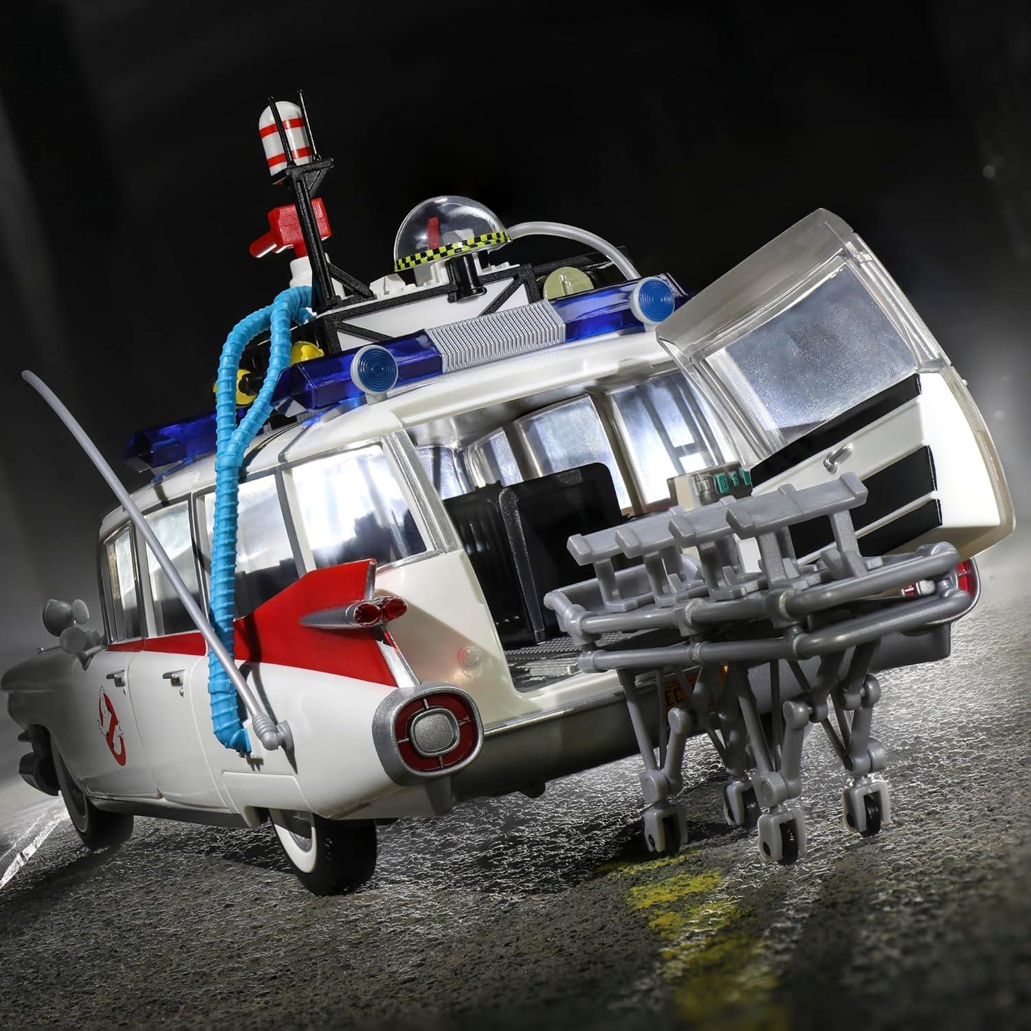 Coche de Juguete Ecto-1 Ghostbusters Hasbro 1984 1:18