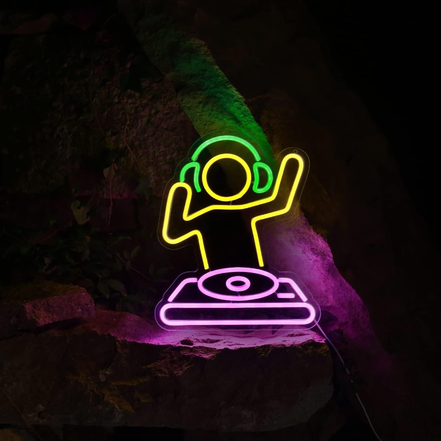 Letrero de neón LED DJ regulable SHINEMYWAY para pared