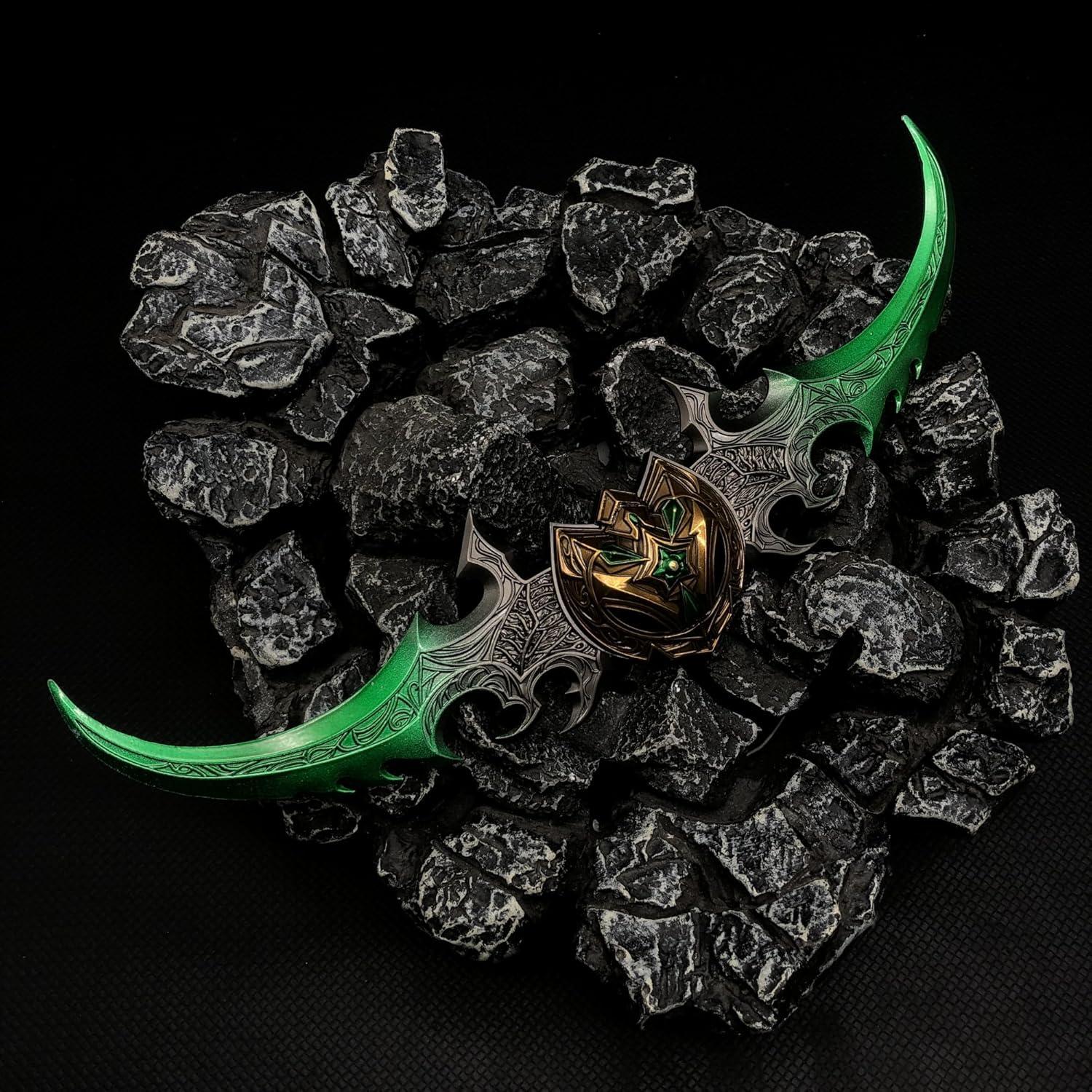 Game Weapon Life-Size Warglaive of Azzinoth Sword 10.6'' Metal Material Unsharpened Sword Cosplay Props Game Weapon Collectition Desktop Display Decoration