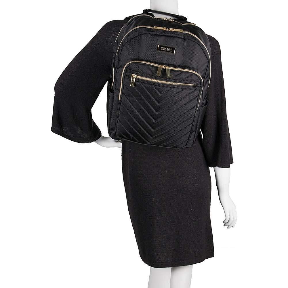 Mochila Kenneth Cole Reaction Chelsea Chevron 15" Negra