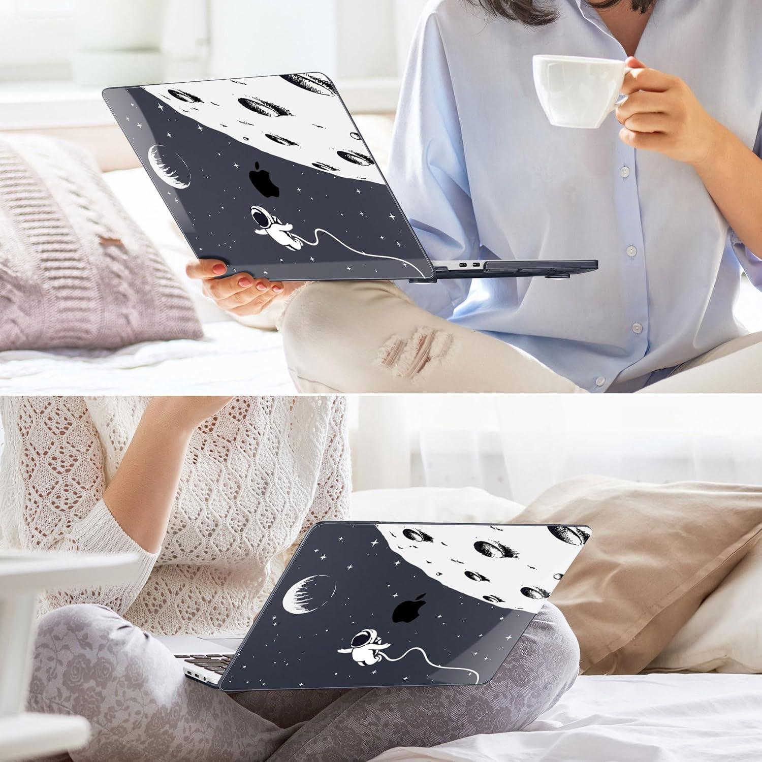 Funda Dura May Chen para MacBook Pro 16" A2141 - Vuelo de Astronauta