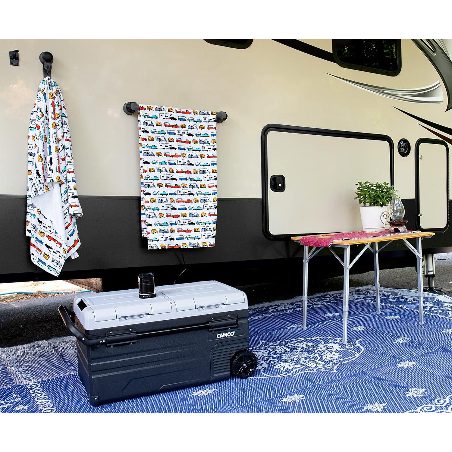 Gancho de Ventosa Mecánica Camco 44028 para Toallas - Negro