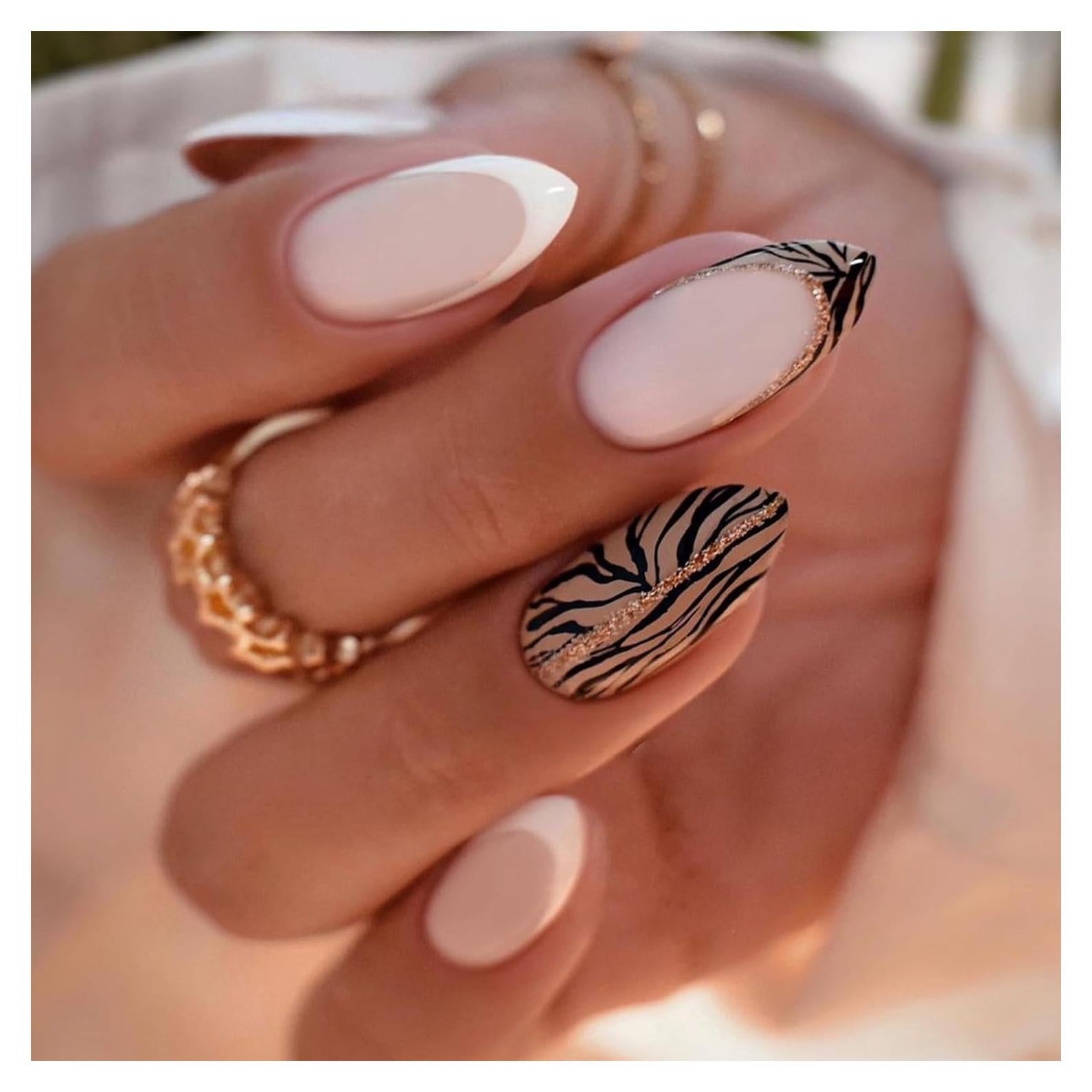 Uñas Postizas de Almendra FJSMTO con Diseño Punta Francesa