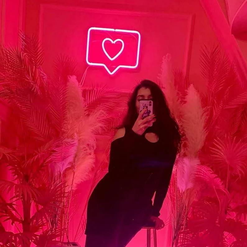 Luz de Neón Rosa Corazón LED YLSZZO 37x31 cm Decorativa