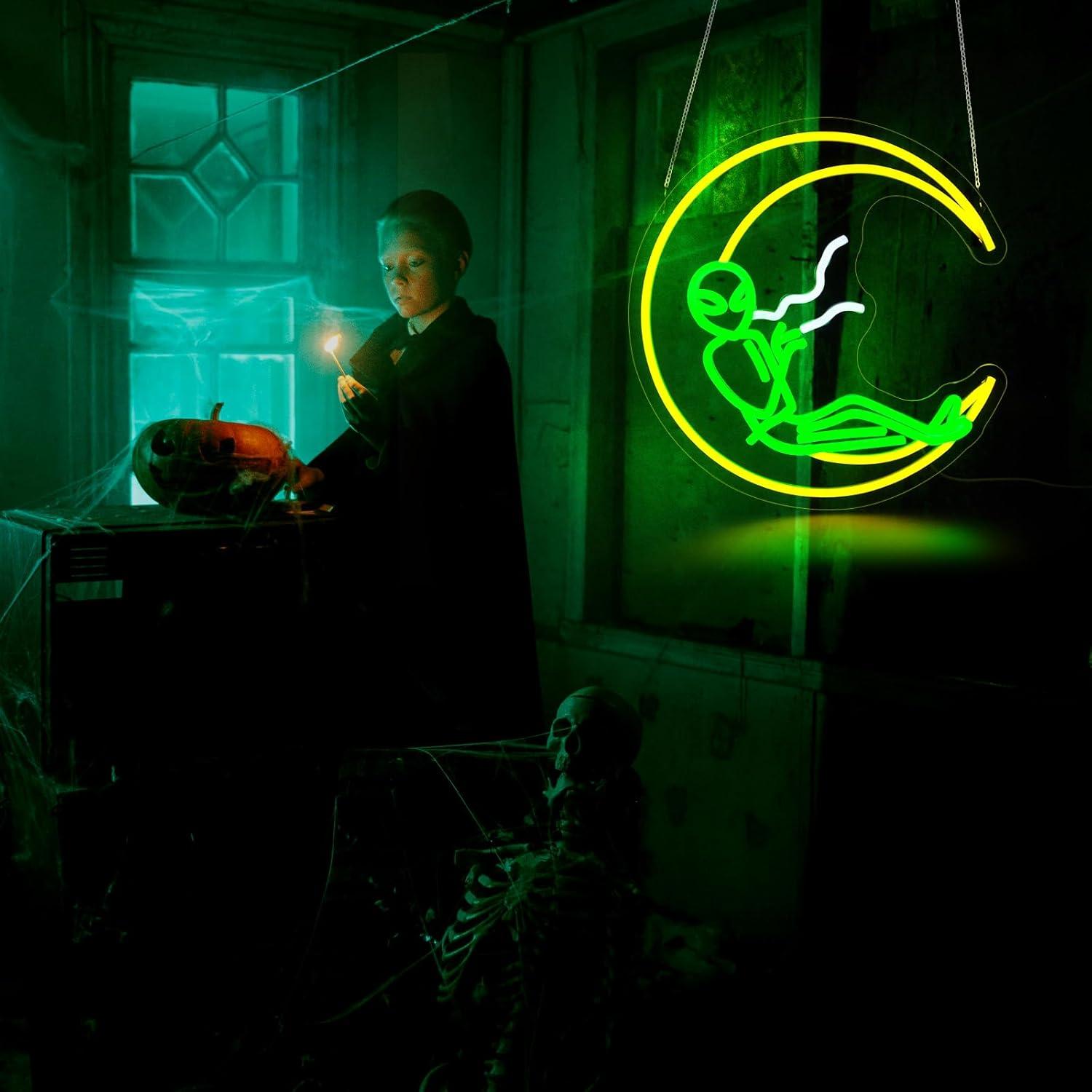 Luz de Neón LED Qetibwk Luna Alienígena Verde 39x25cm