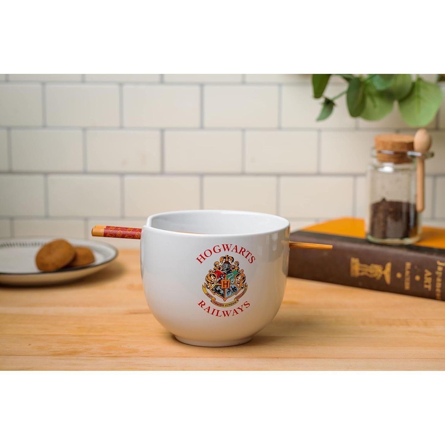 Tazón Cerámica Harry Potter Hogwarts 20 oz con Palillos