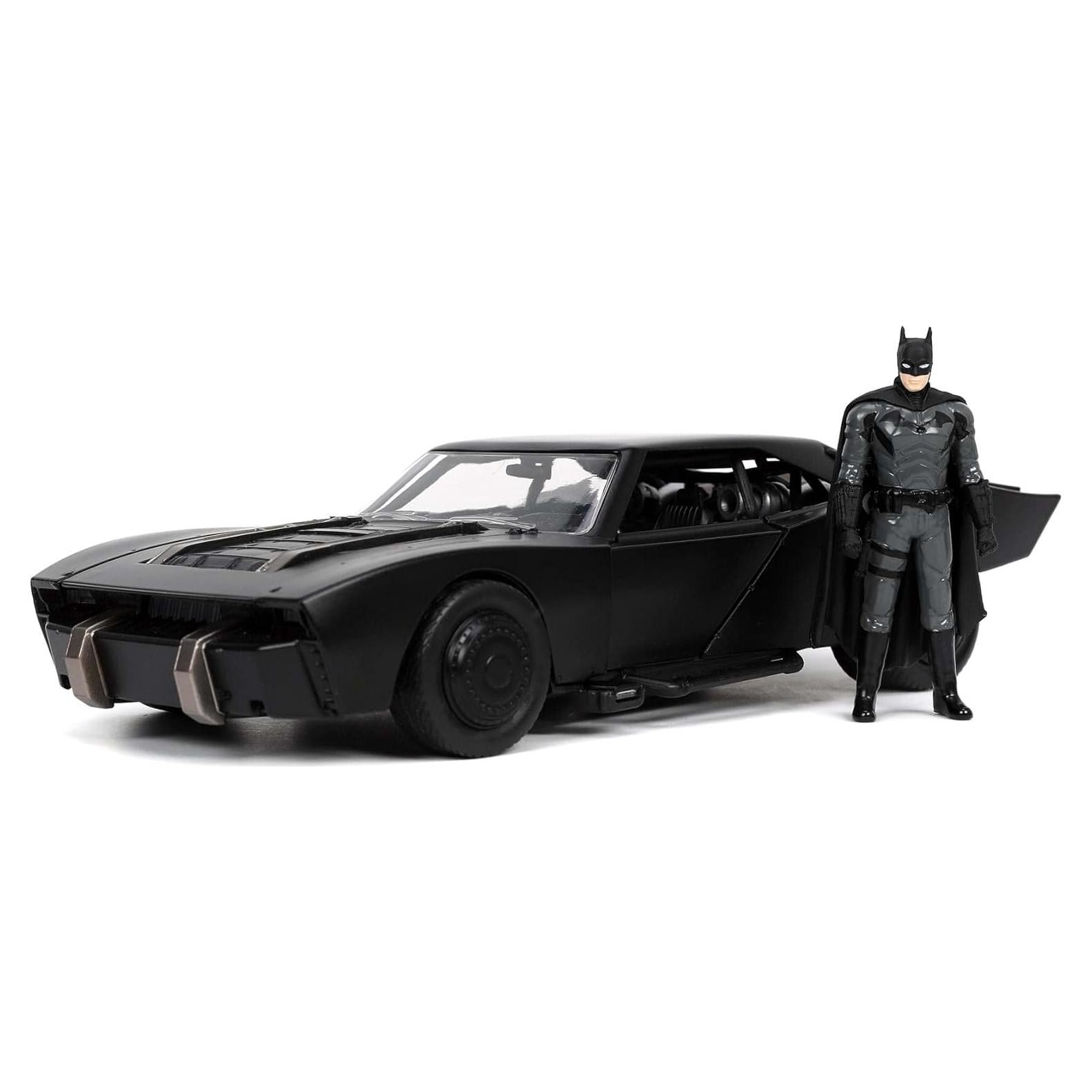 Batmóvil 1:24 Jada Toys con figura de Batman 7 cm