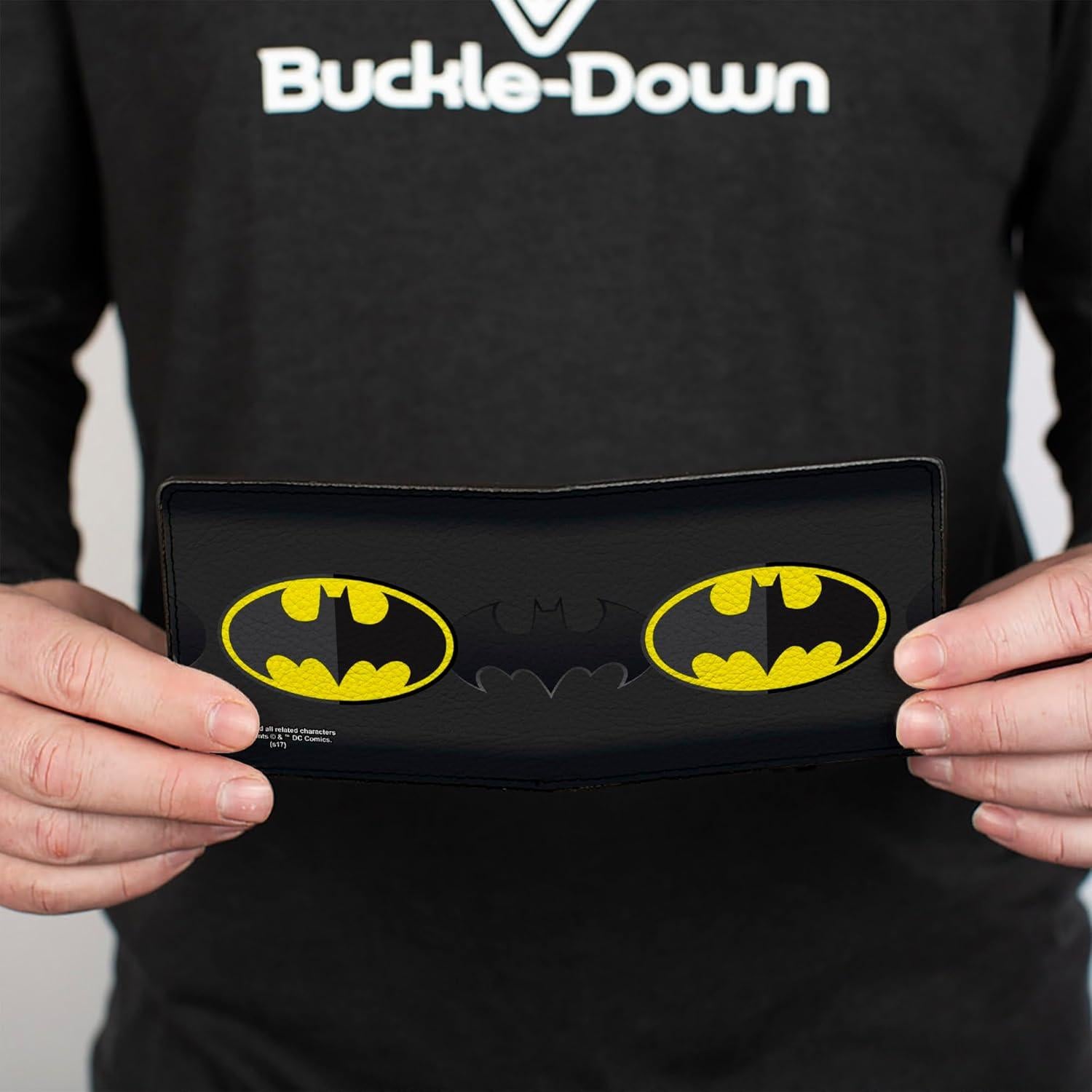 Billetera Bifold Unisex Batman Buckle-Down Cuero Vegano