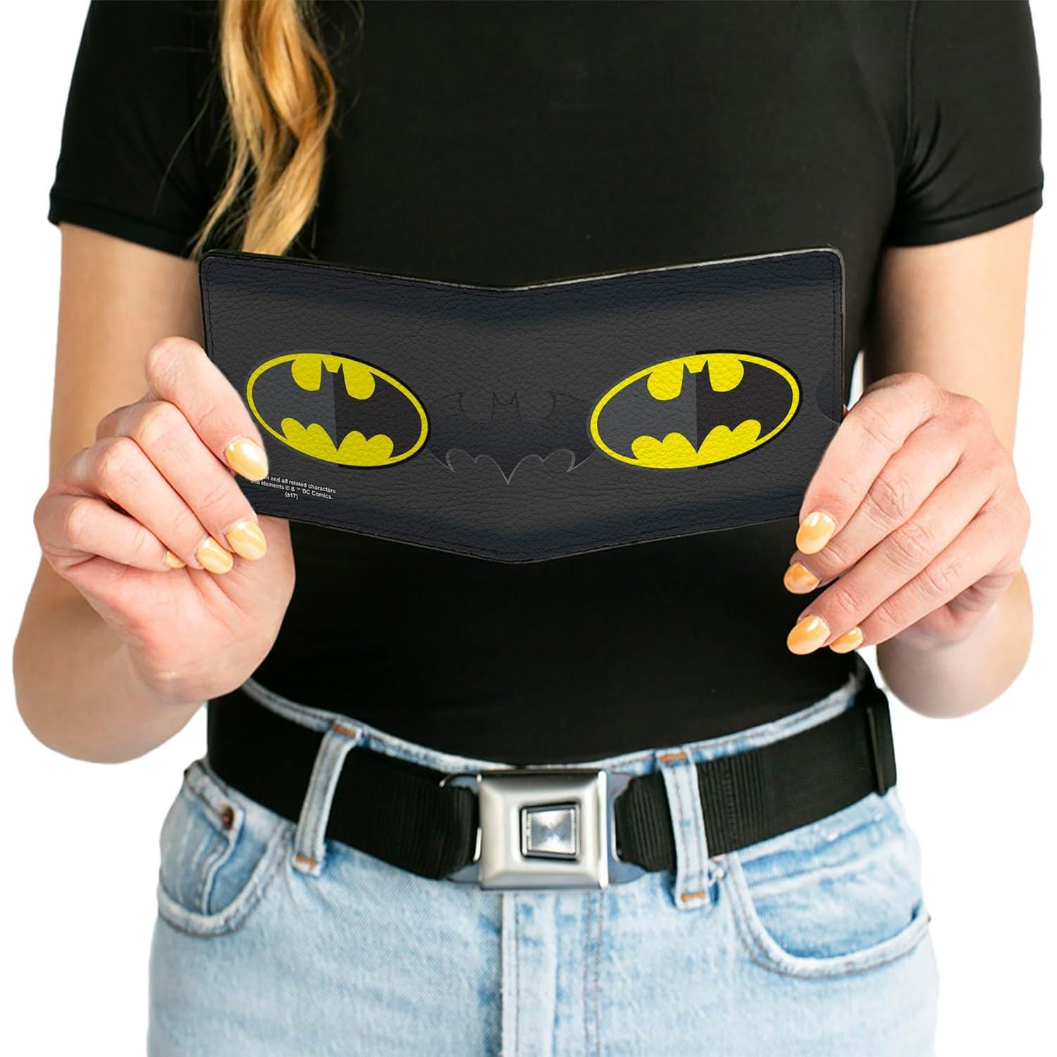 Billetera Bifold Unisex Batman Buckle-Down Cuero Vegano