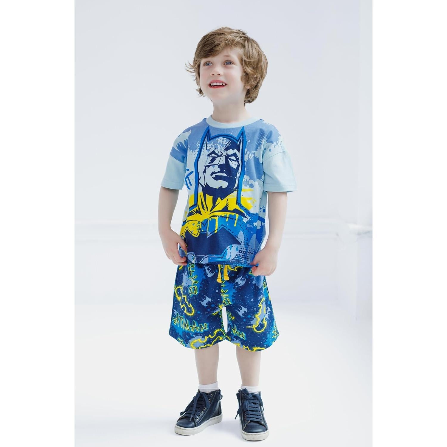 Conjunto camiseta y pantalones cortos Batman DC para niños