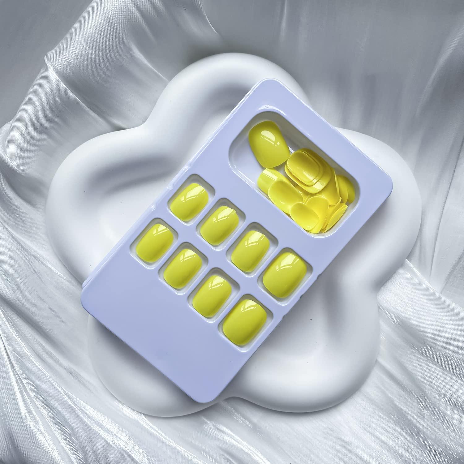 24 Uñas Postizas Cuadradas RIIICFDD Acrílicas Nude Amarillas