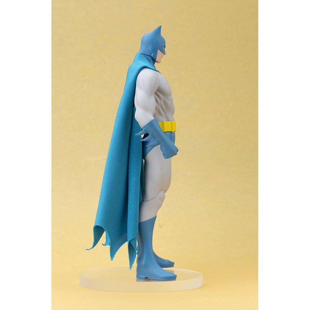 Estatua Batman Kotobukiya ARTFX+ Clásico 25,9 cm