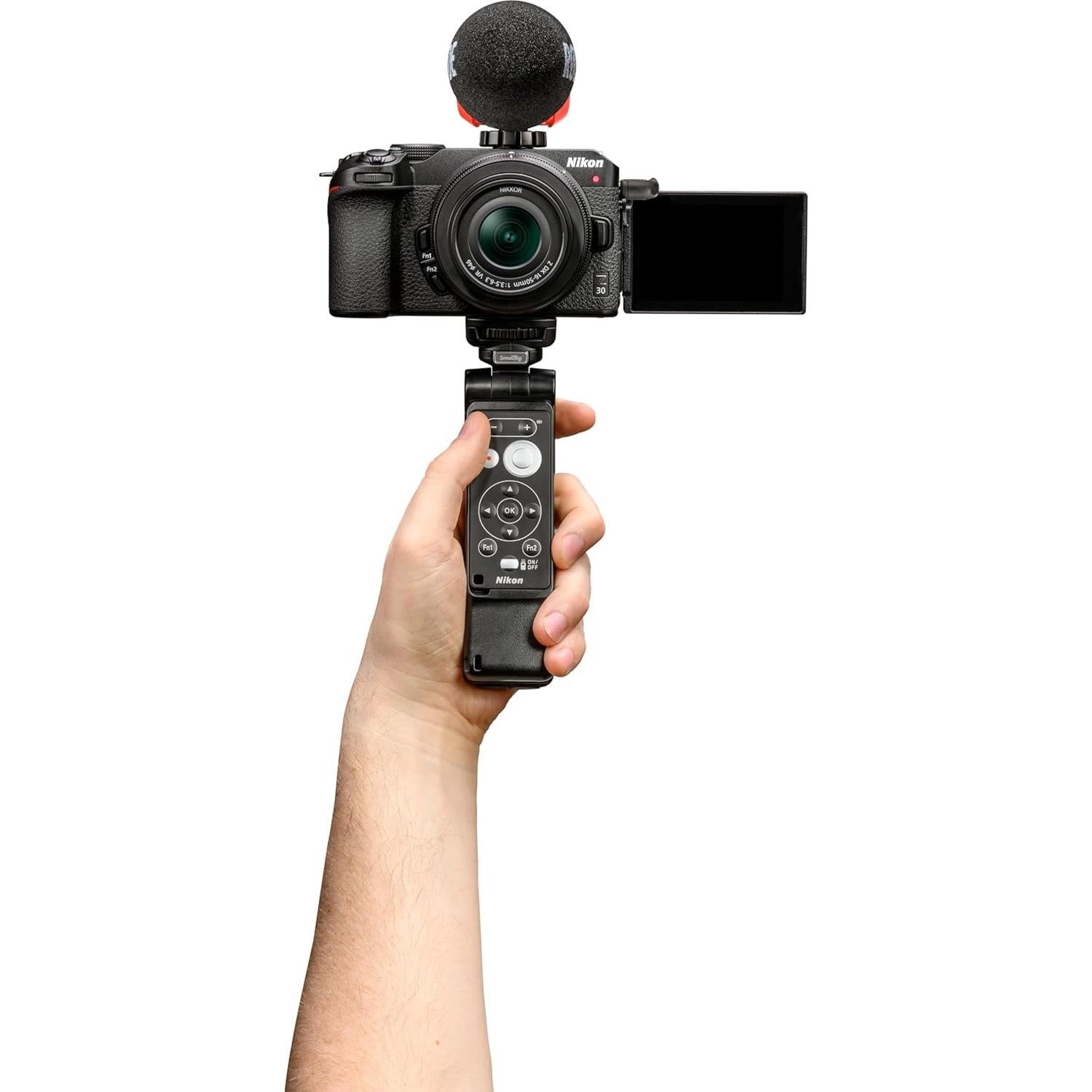 Cámara sin espejo Nikon Z 30 con lente NIKKOR 16-50mm