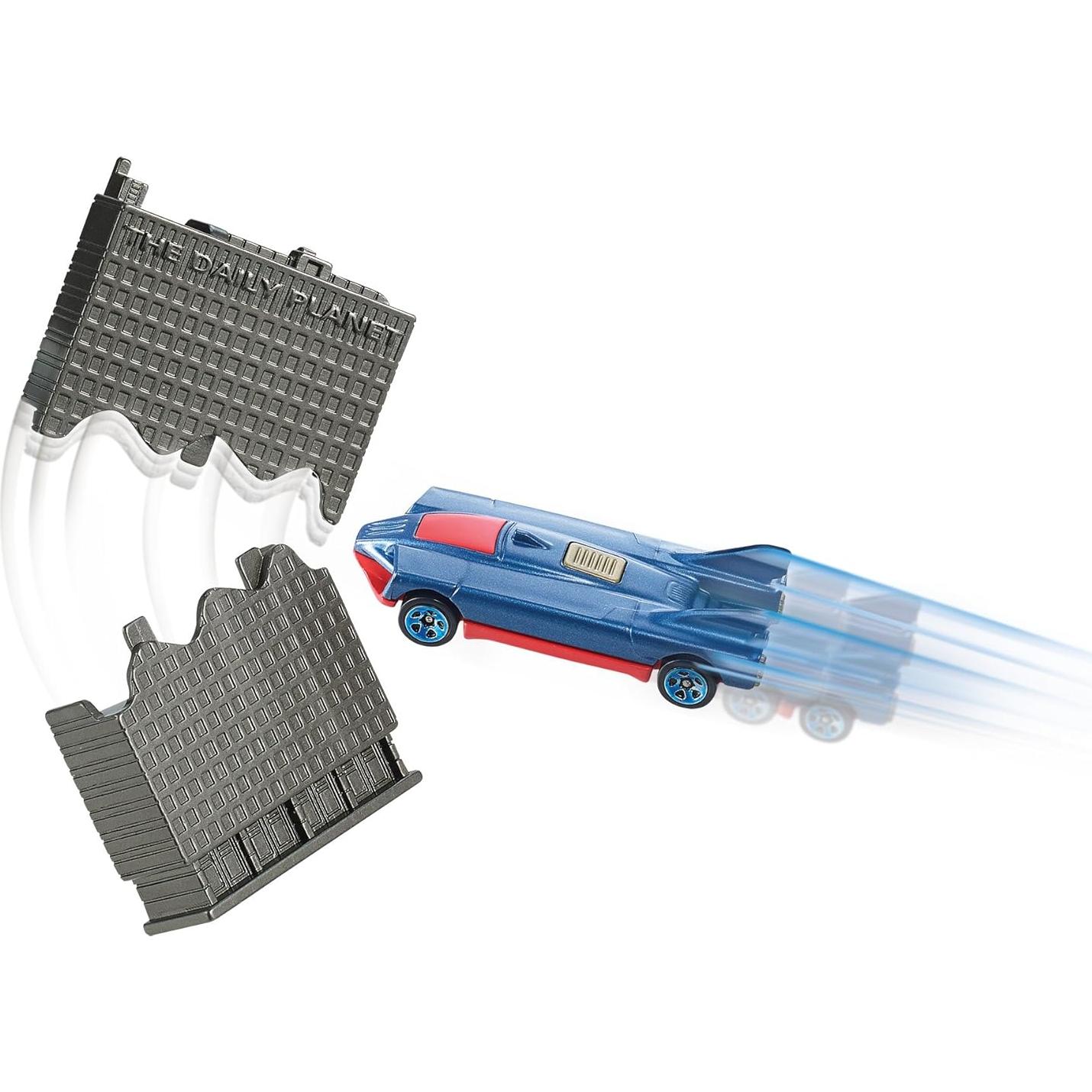 Hot Wheels Batman v Superman Superman Skyhigh Takedown Track Set