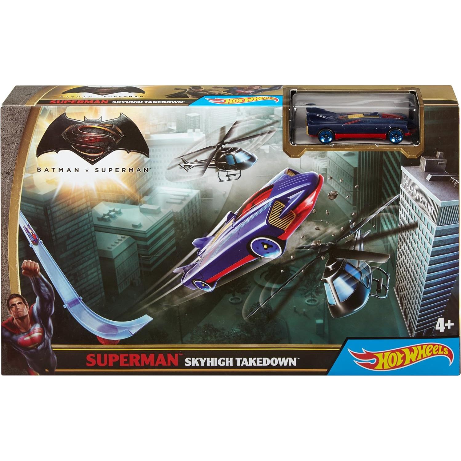 Hot Wheels Batman v Superman Superman Skyhigh Takedown Track Set