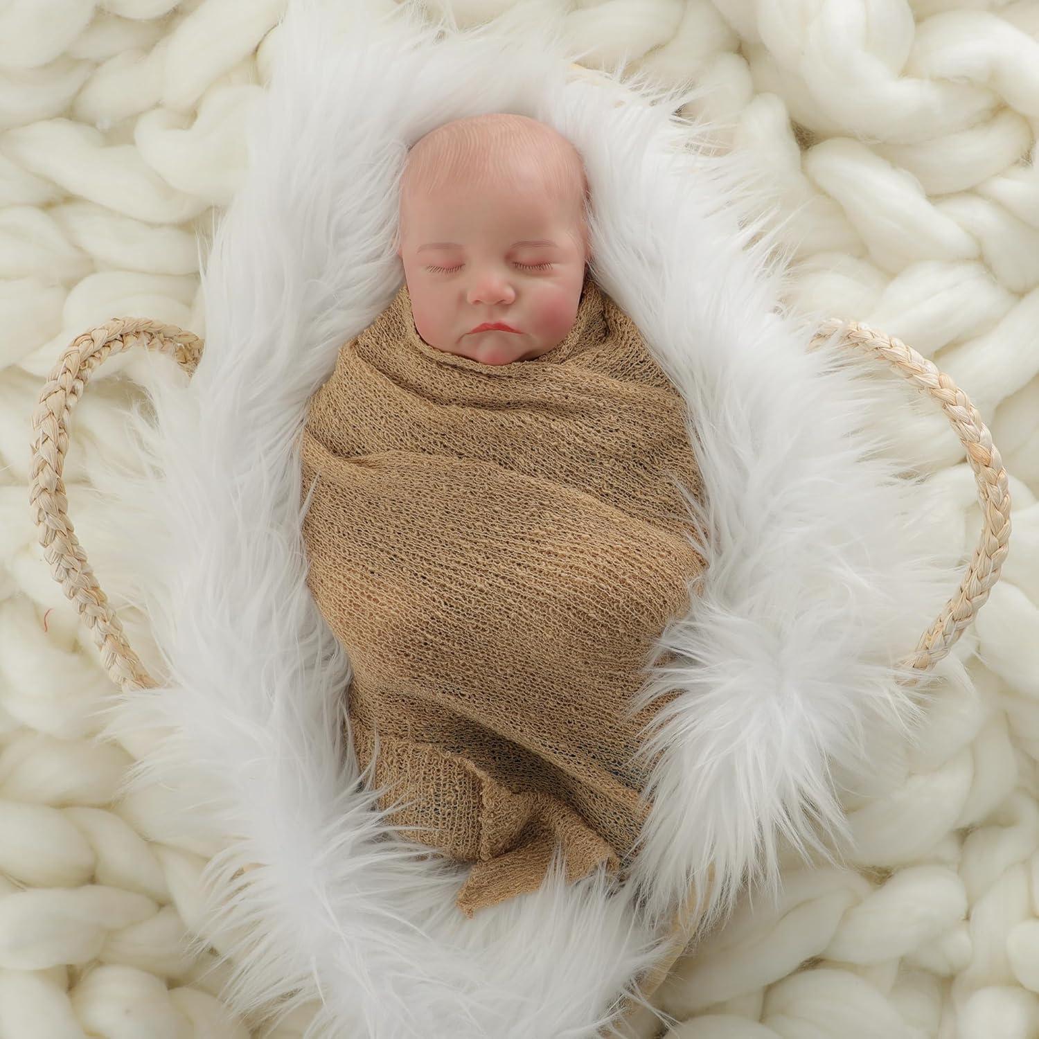 Muñeca Reborn Realista 45 cm Aron con Certificado y Juguete