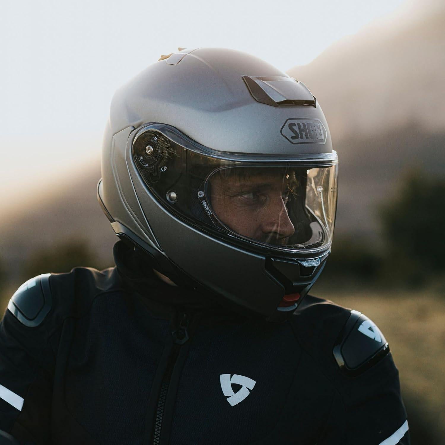 Casco Shoei Neotec 3 Grande Negro Mate con Ventilación