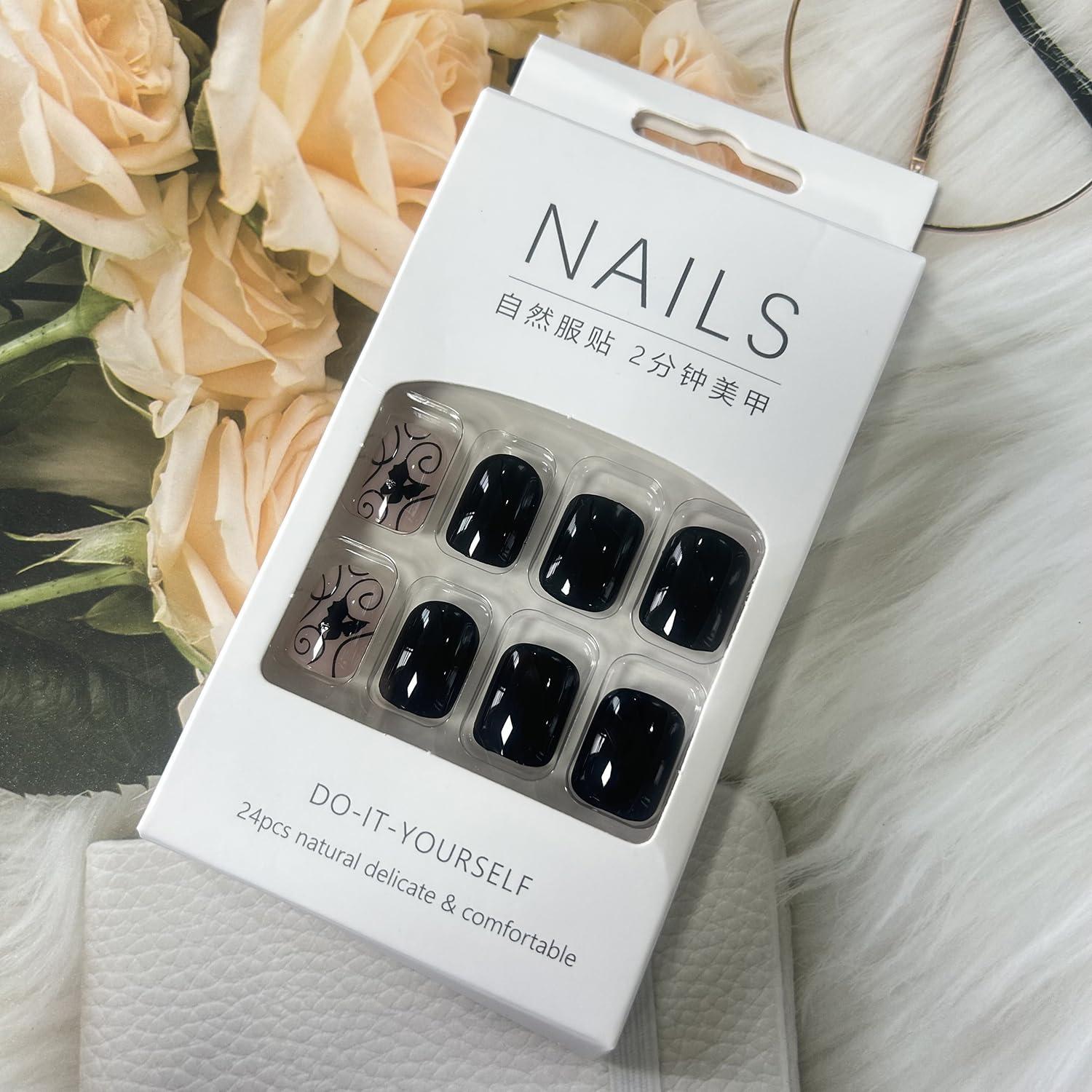 Uñas Postizas Cortas Negras LOPMNGHT con Diseño de Mariposa