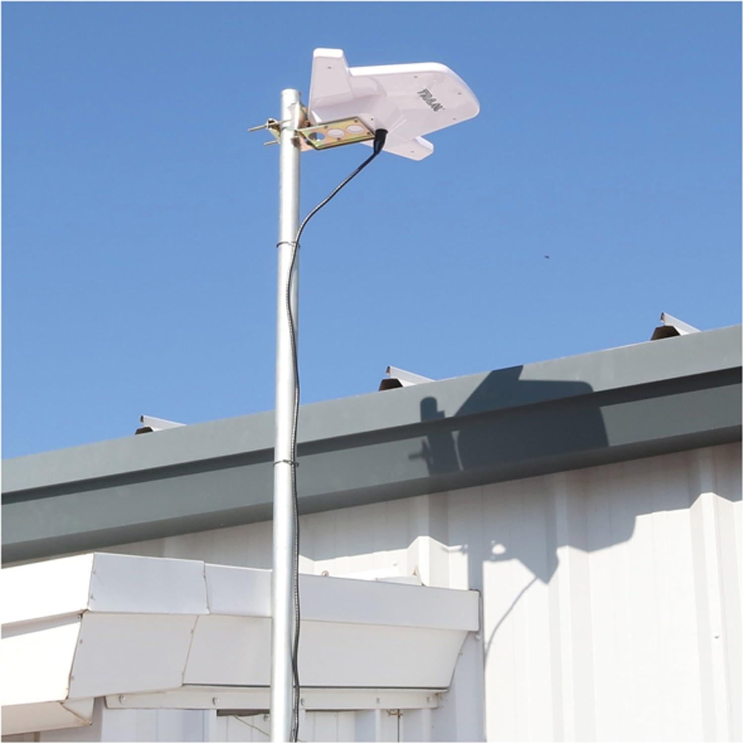 Antena HDTV Digital Amplificada Tram 241 km Exterior