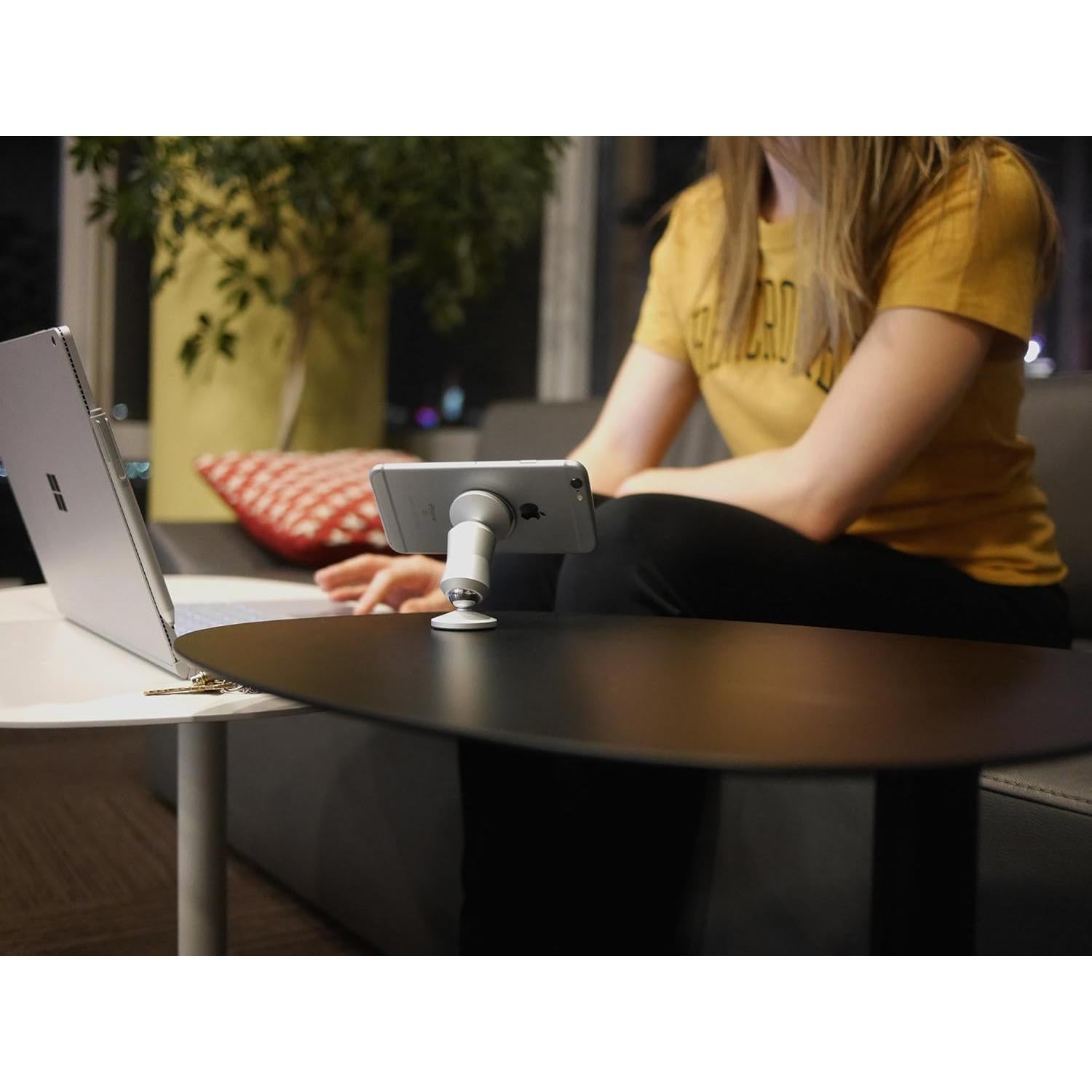 Soporte Magnético Doble Clutchit para Teléfonos y Tablets Oro