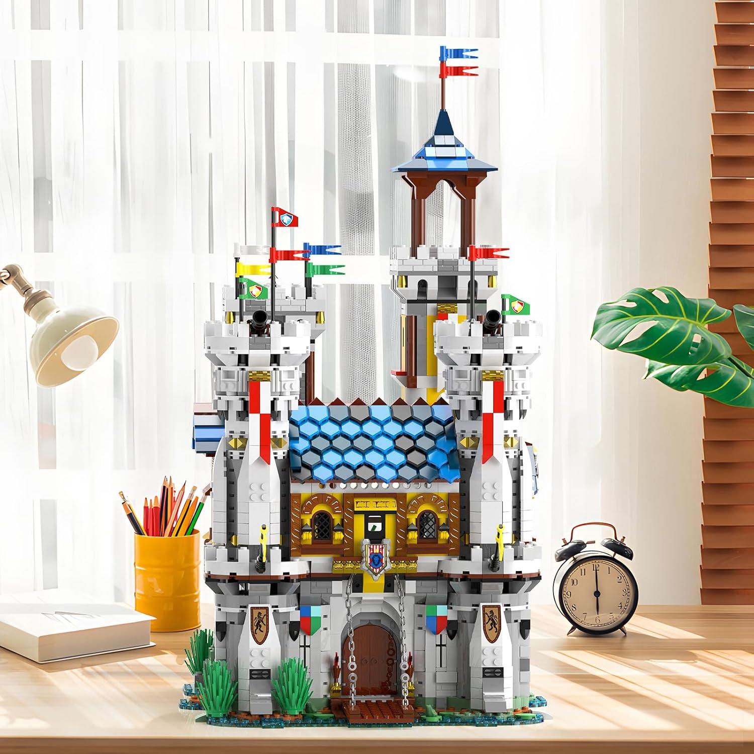 Medieval Castle Building Sets for Adults, Ideas House Model Toy Construction Set with LED Light, Collectible or Home Office Display, Gifts for Boys Girls Teens Women 41106