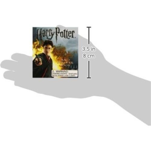 Harry Potter Wand and Sticker Book (Miniature Editions)