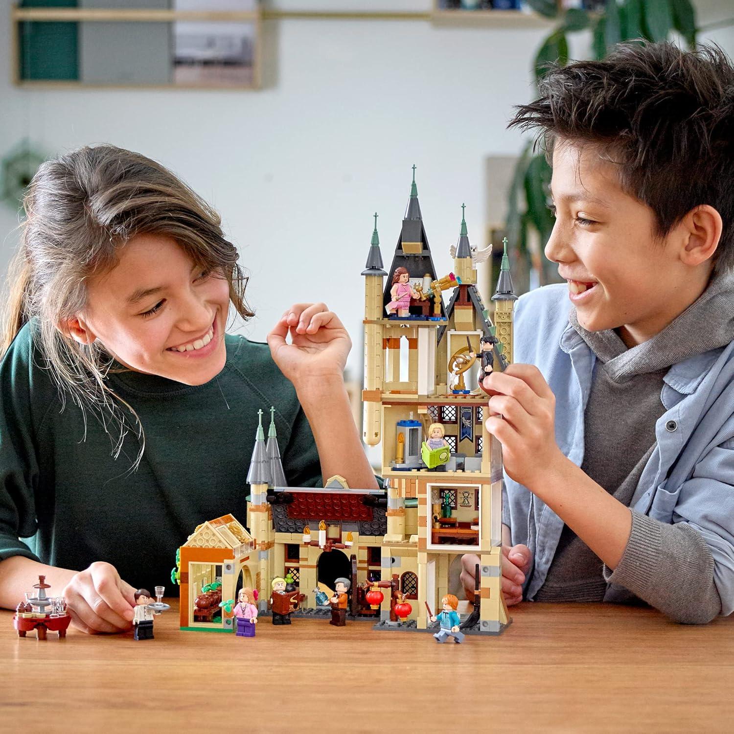 LEGO Torre de Astronomía Harry Potter 75969 +8 Mini Figuras