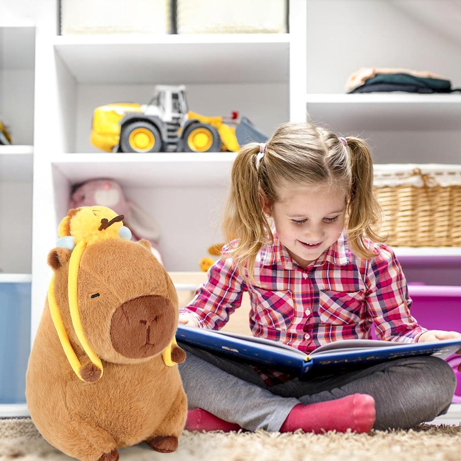 Peluche Capibara Ditucu con Mochila de Abeja 22 cm