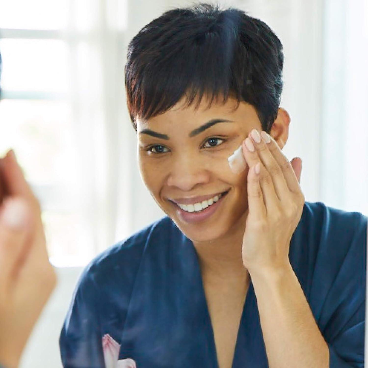 Crema Hidratante Nocturna DHC 1.5 oz. Piel Suave