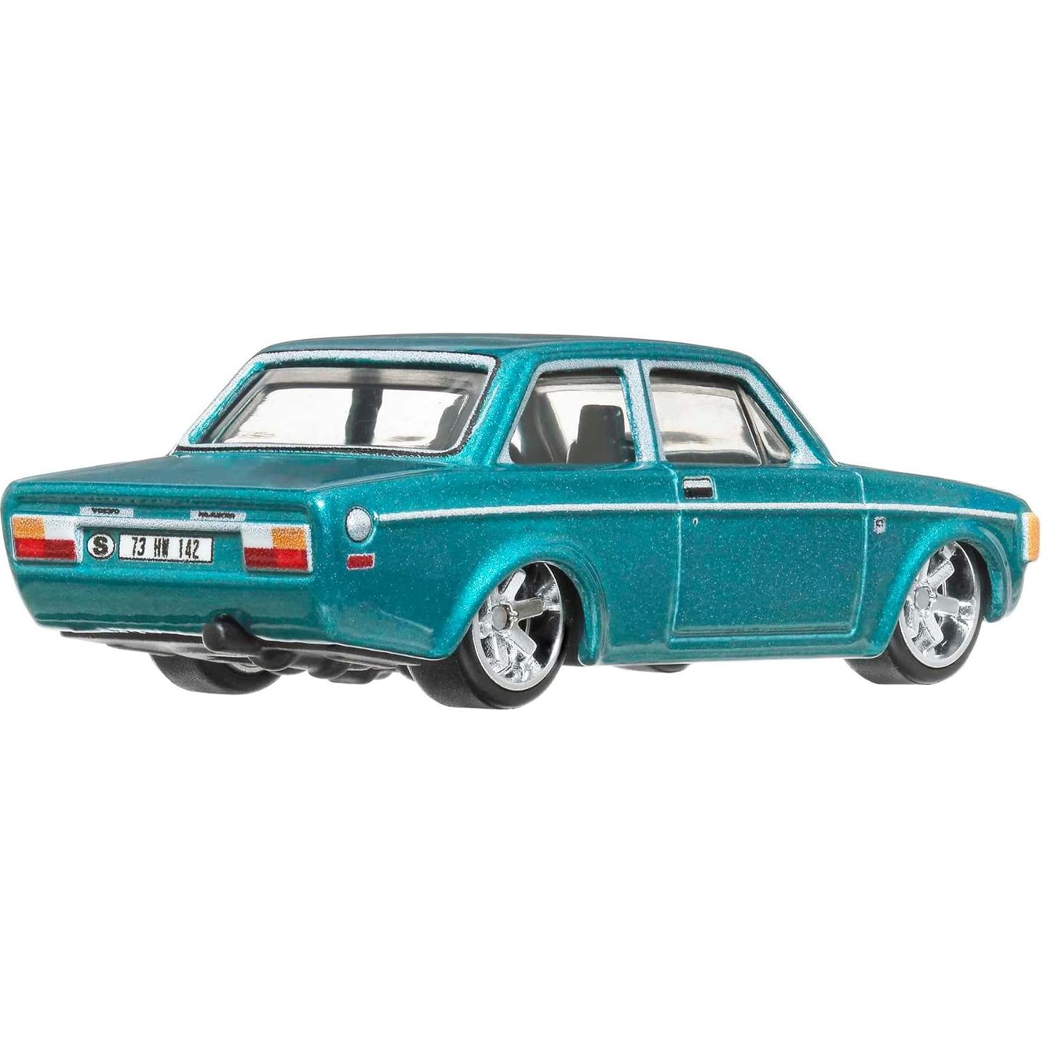 Hot Wheels 74 Volvo 142 GL Colección Circuit Legends 1:64