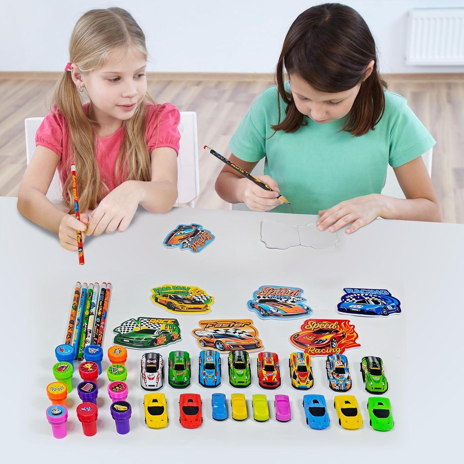 Set de Fiesta Temática Autos de Carreras 96 PCS - Papelería y Juguetes
