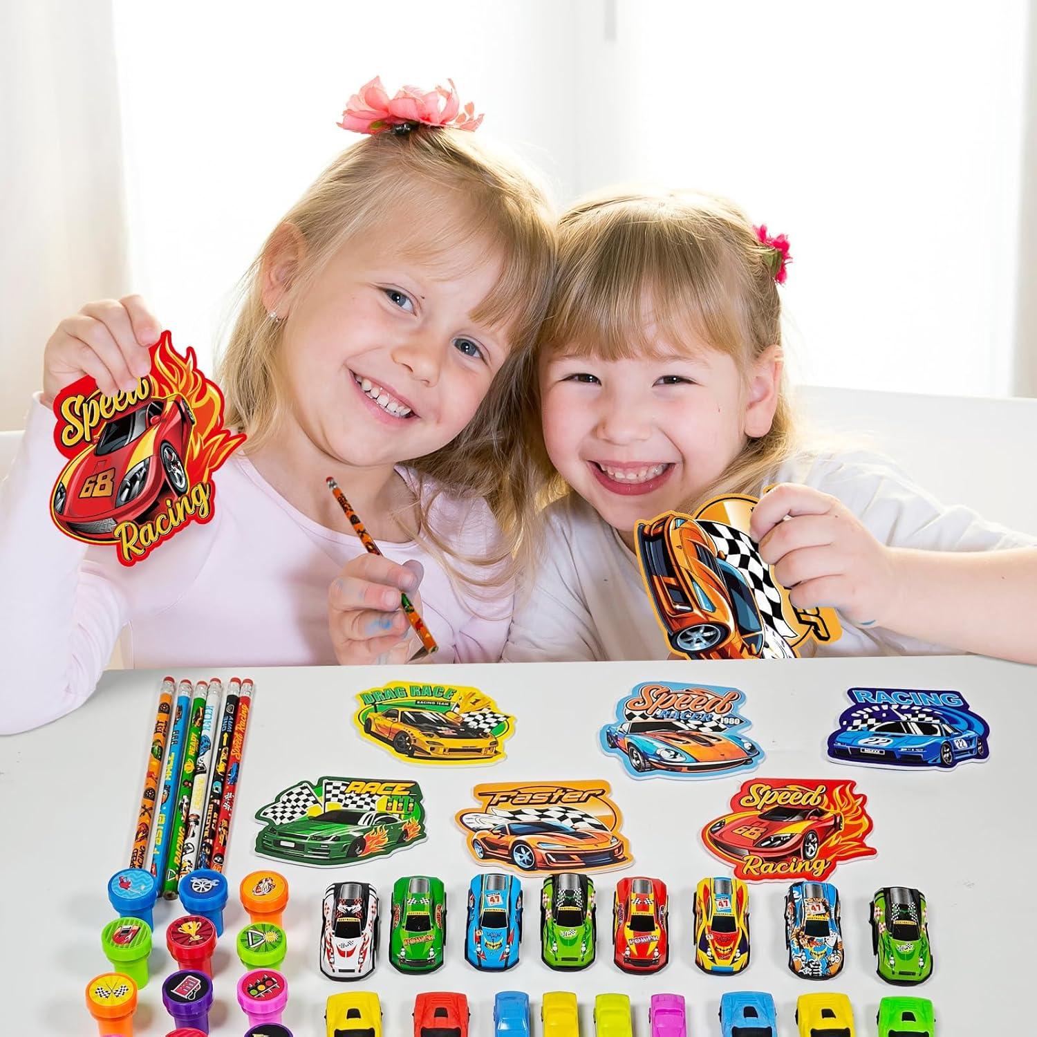 Set de Fiesta Temática Autos de Carreras 96 PCS - Papelería y Juguetes