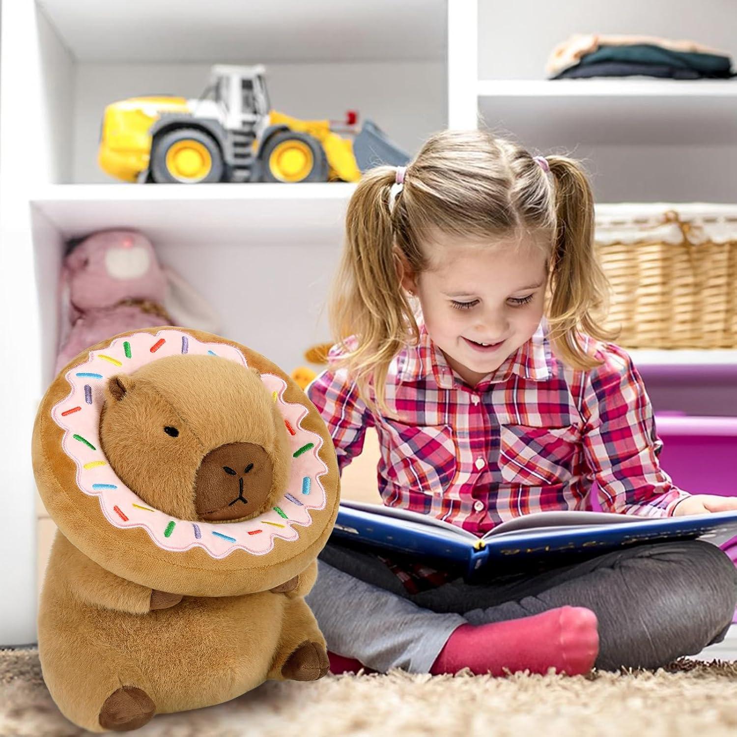 Almohada de Peluche Capibara Ditucu con Donut 27 cm