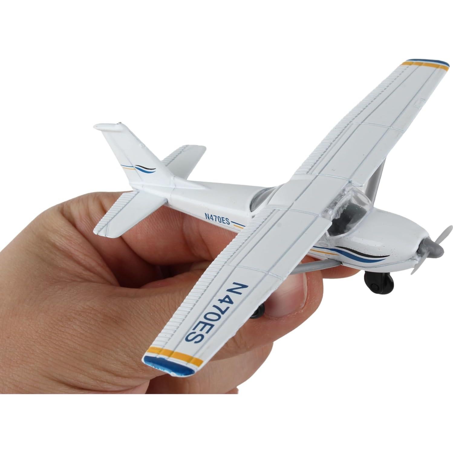 Modelo de avión Daron Runway24 Cessna 172 Skyhawk 1:87