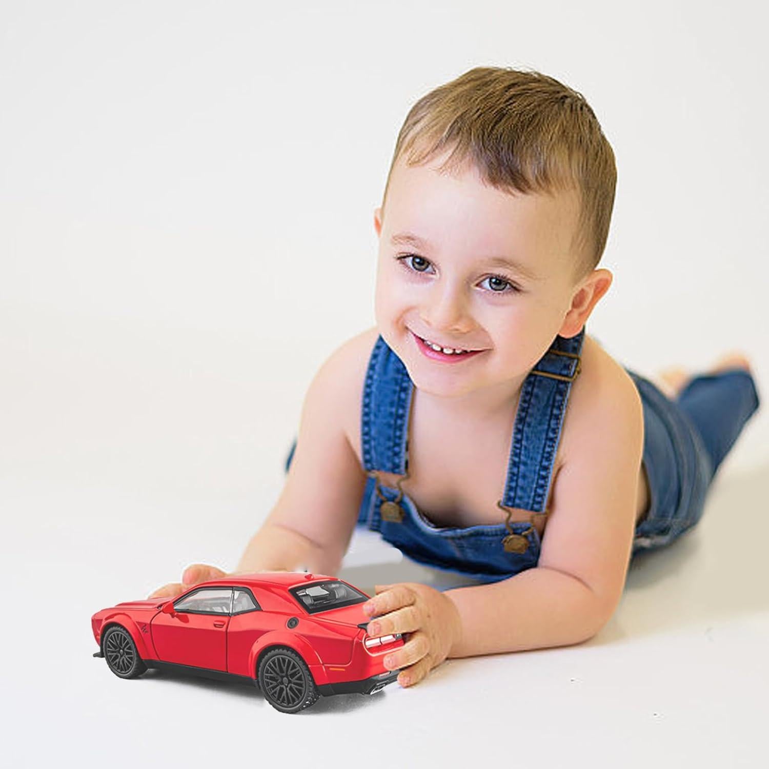 Coche de Juguete Dodge Challenger Hellcat 15.7 cm con Sonido y Luz