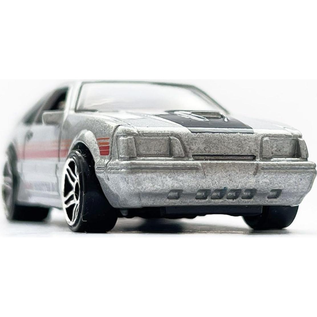Hot Wheels Mustang SVO 1984 Escala 1:64 Mattel