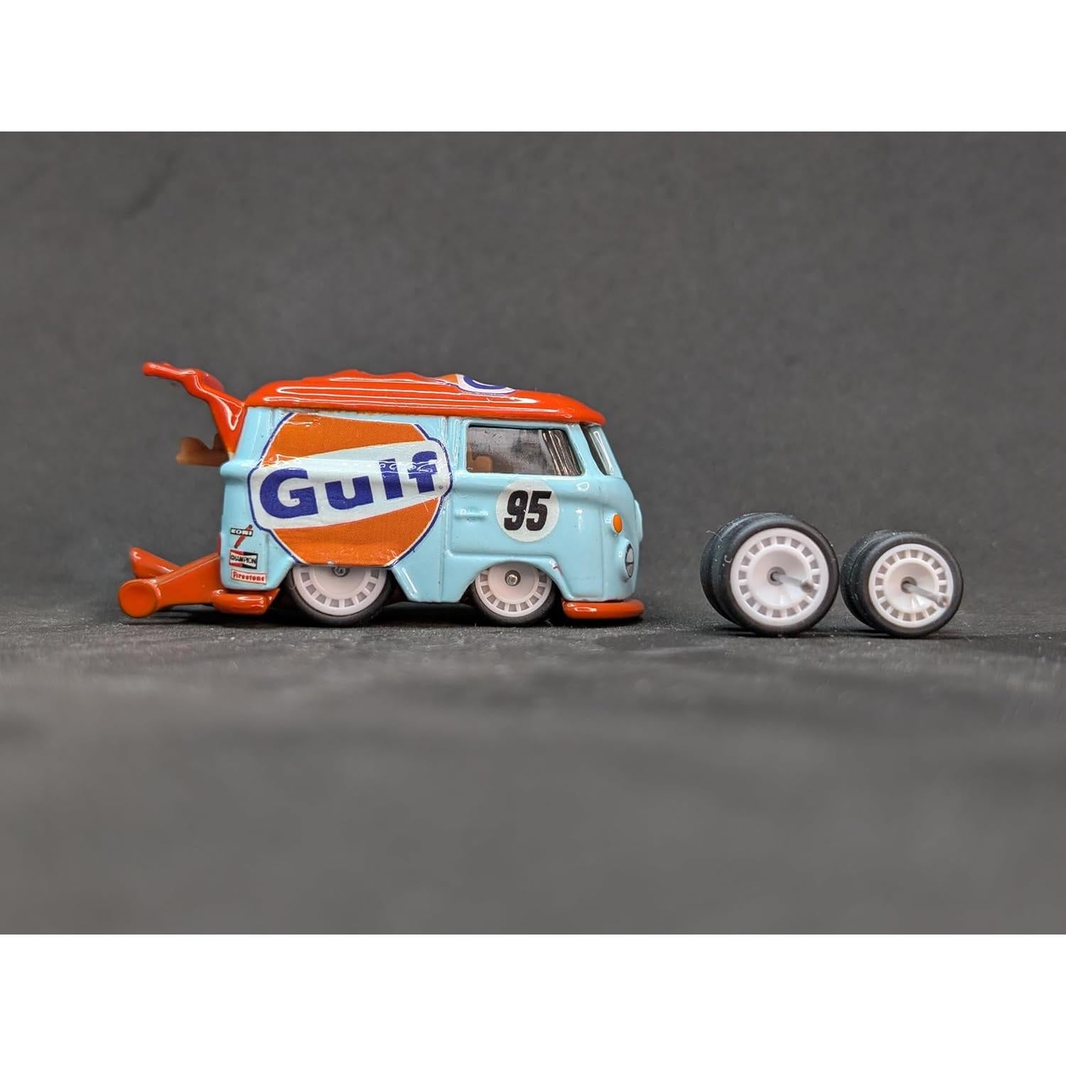 Ruedas de goma progresivas 1:64 - Juego de 10 diseños aleatorios