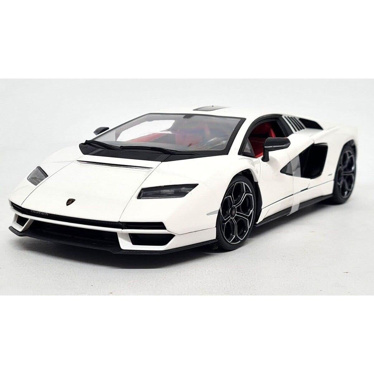 Maisto Lamborghini Countach LPI 800-4 Blanco 1:18 Edición Especial