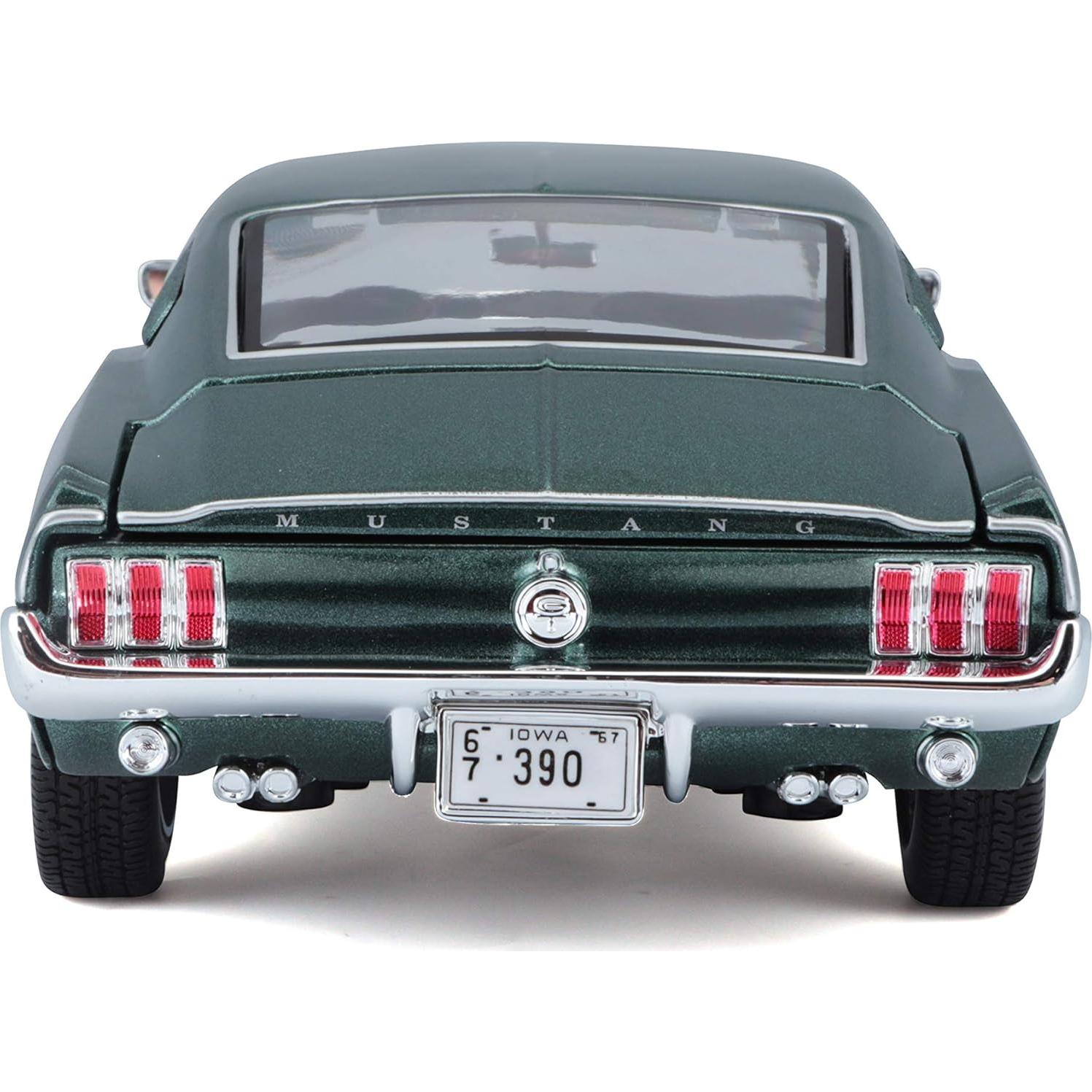 Maisto 1:18 Ford Mustang GTA Fastback Diecast Vehículo