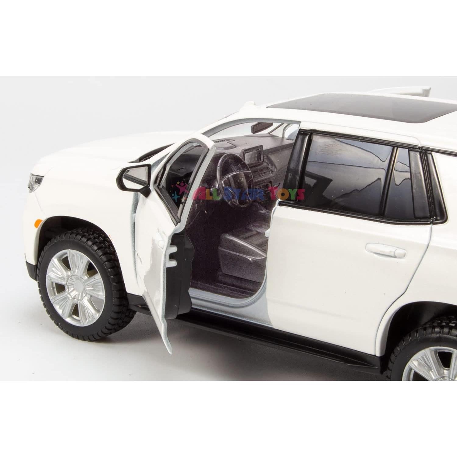 Modelo Diecast Chevrolet Tahoe 2021 Maisto 1:26 Blanco