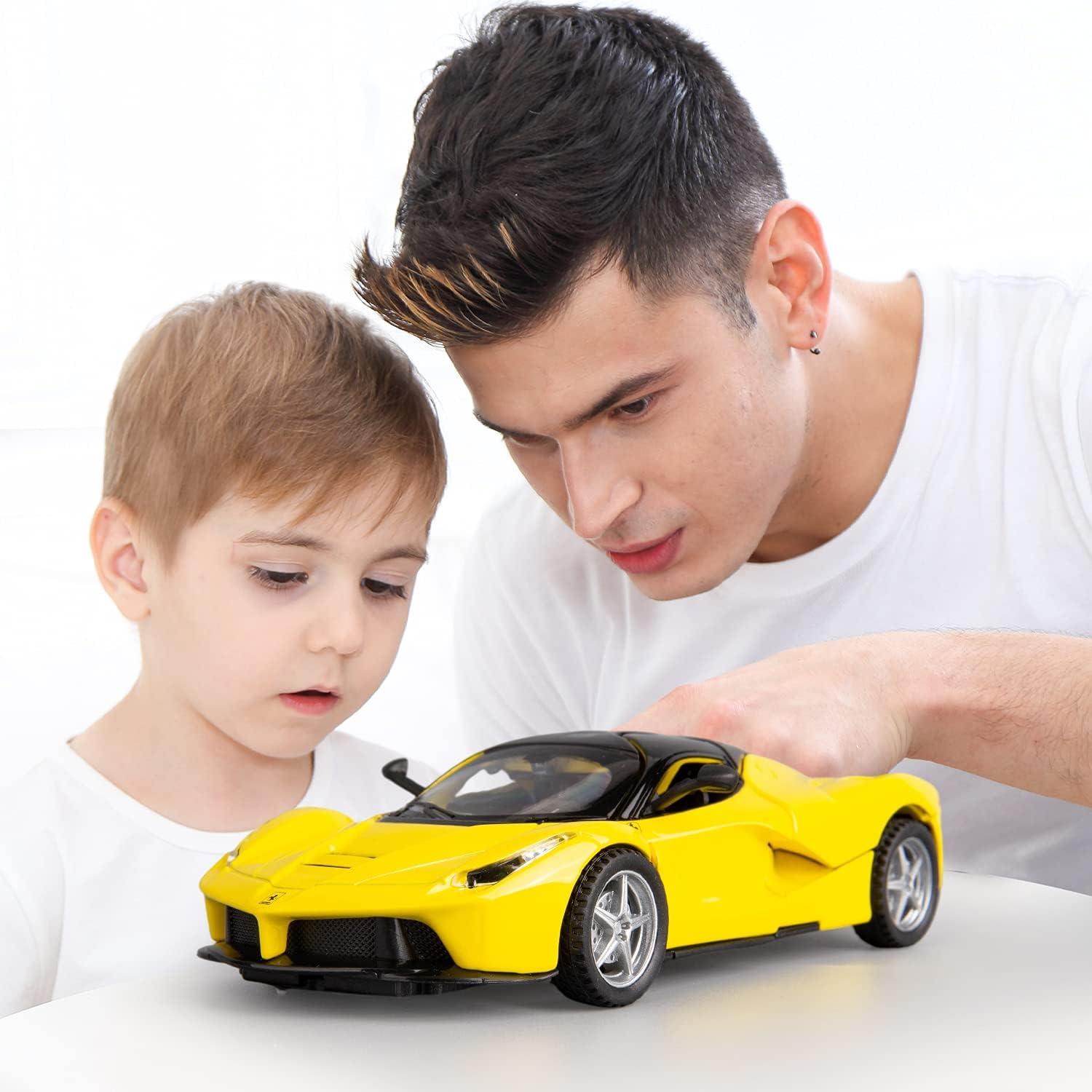 Coche de Juguete Ferrari BDTCTK 1:32 Amarillo con Luz y Sonido
