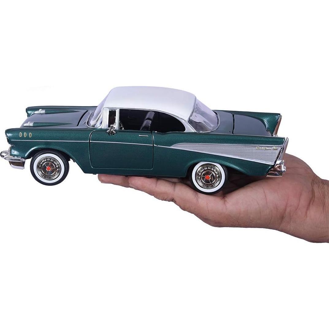 Die-Cast 1:24 Motormax Chevy Bel Air 1957 - Colores Variados