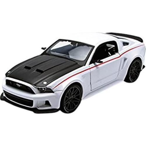Maisto Ford Mustang Street Racer Blanco 1:24 Coche Modelo