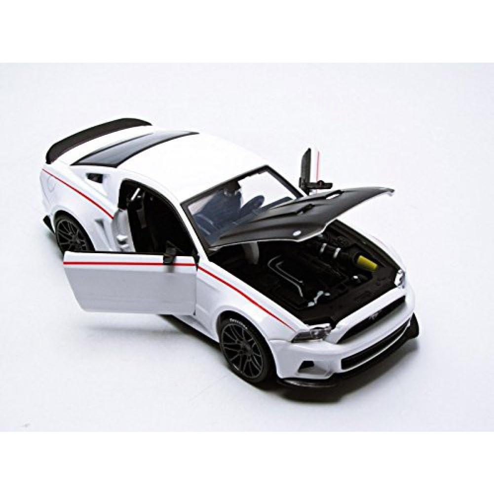 Maisto Ford Mustang Street Racer Blanco 1:24 Coche Modelo