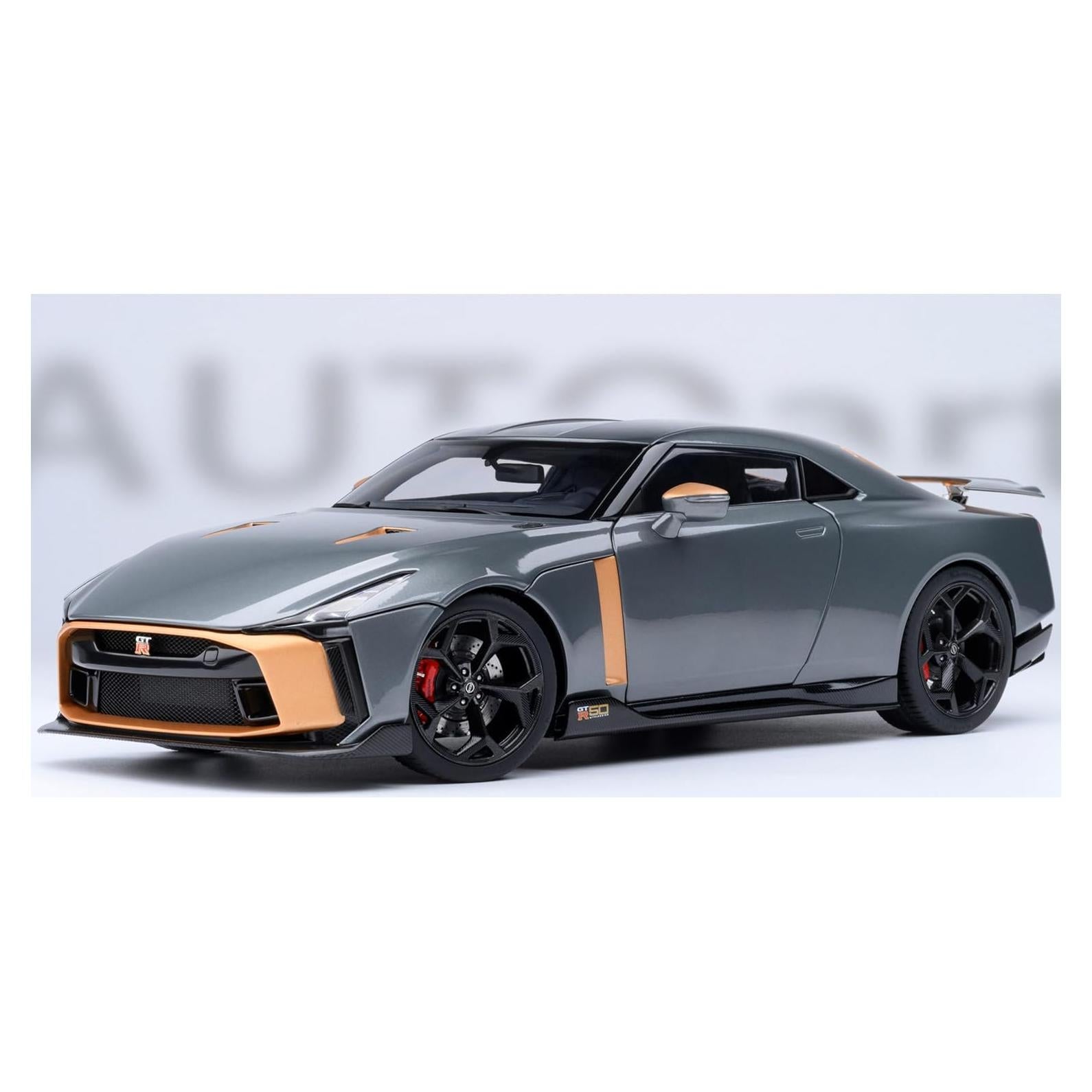 Modelo de Coche GT-R50 ItalDesign 1/18 Goodwood Gris