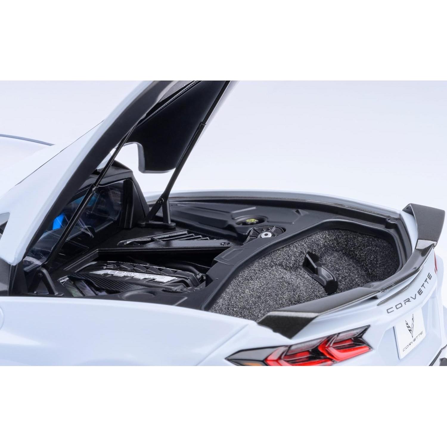 Modelo Coche 1/18 Chevy C8 Stingray Gris Metálico Autoart