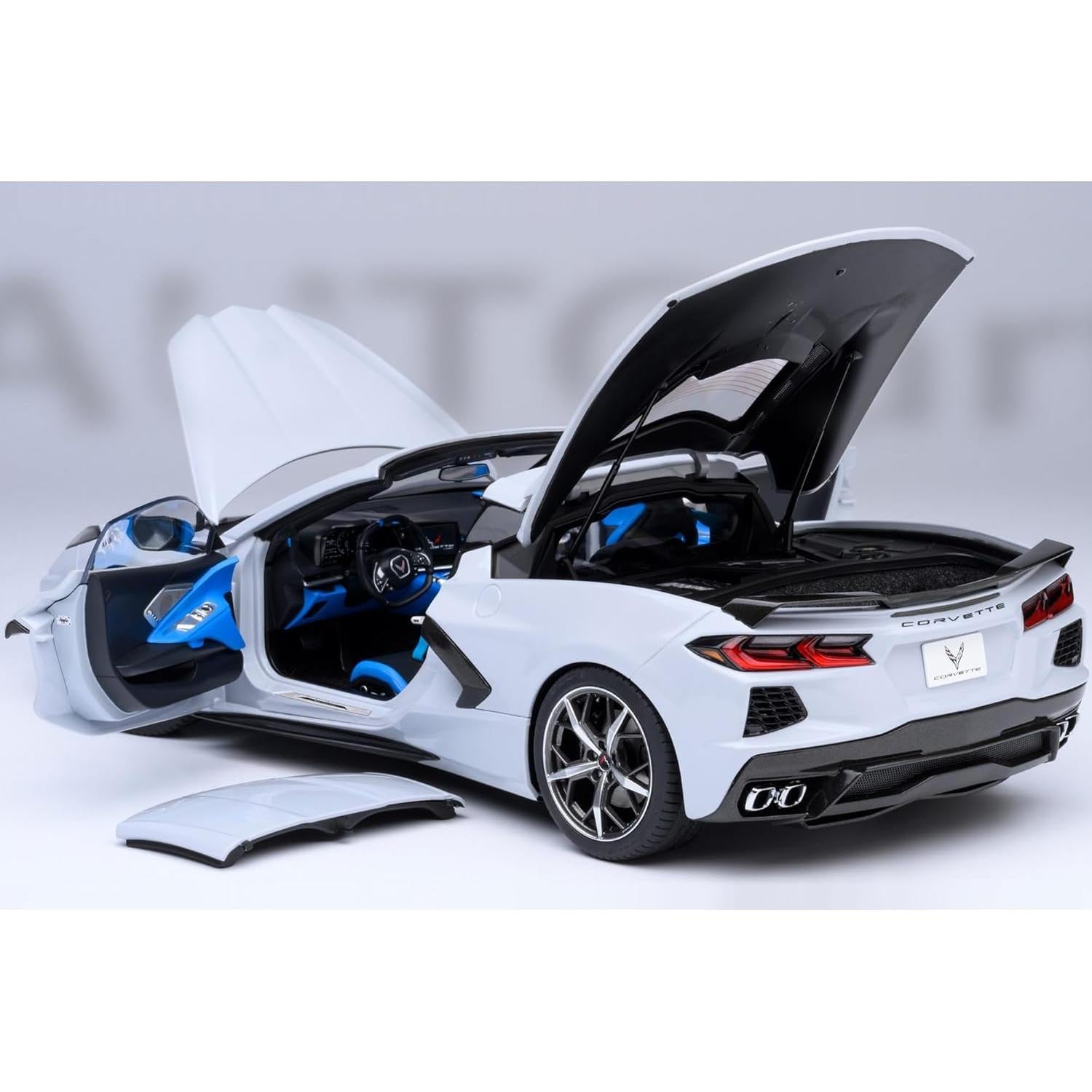 Modelo Coche 1/18 Chevy C8 Stingray Gris Metálico Autoart